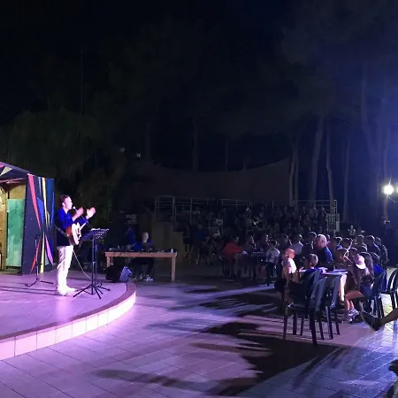 منتزه العطل Riva Dei Greci Village ميتابونتو