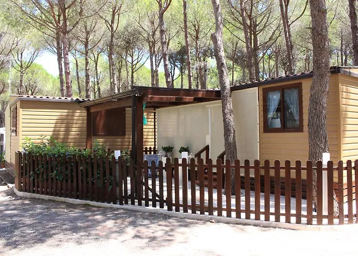 Riva Dei Greci Village ホリデーパーク *